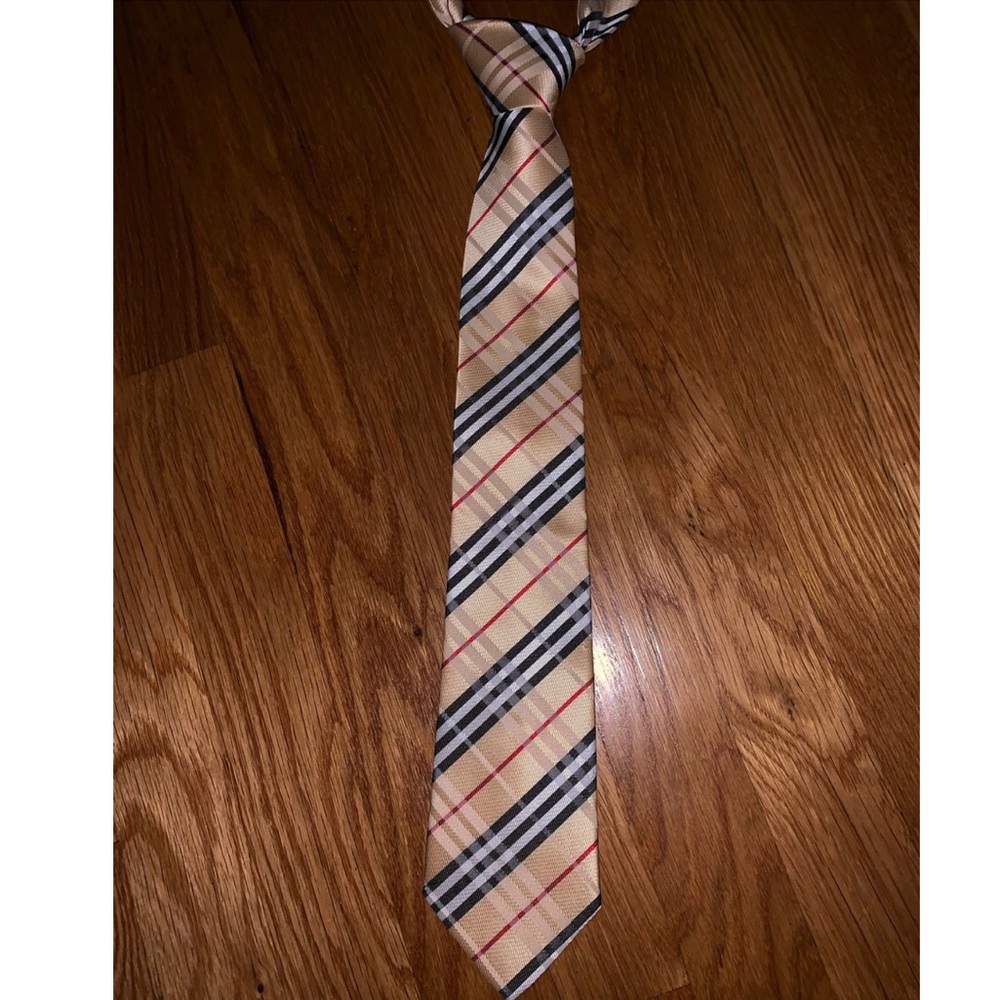 Burberry Style Tie